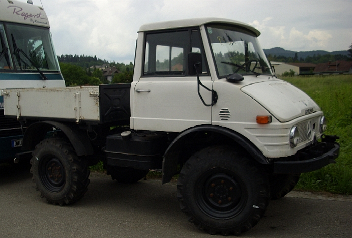 Weisser Unimog Kasten 421, sehr guter Zustand 1Besitzer MB gewartet
